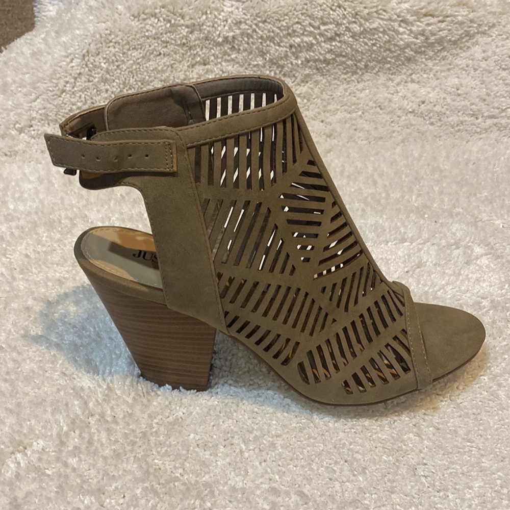 JustFab dress sandals, size 10, color: Taupe, new in box